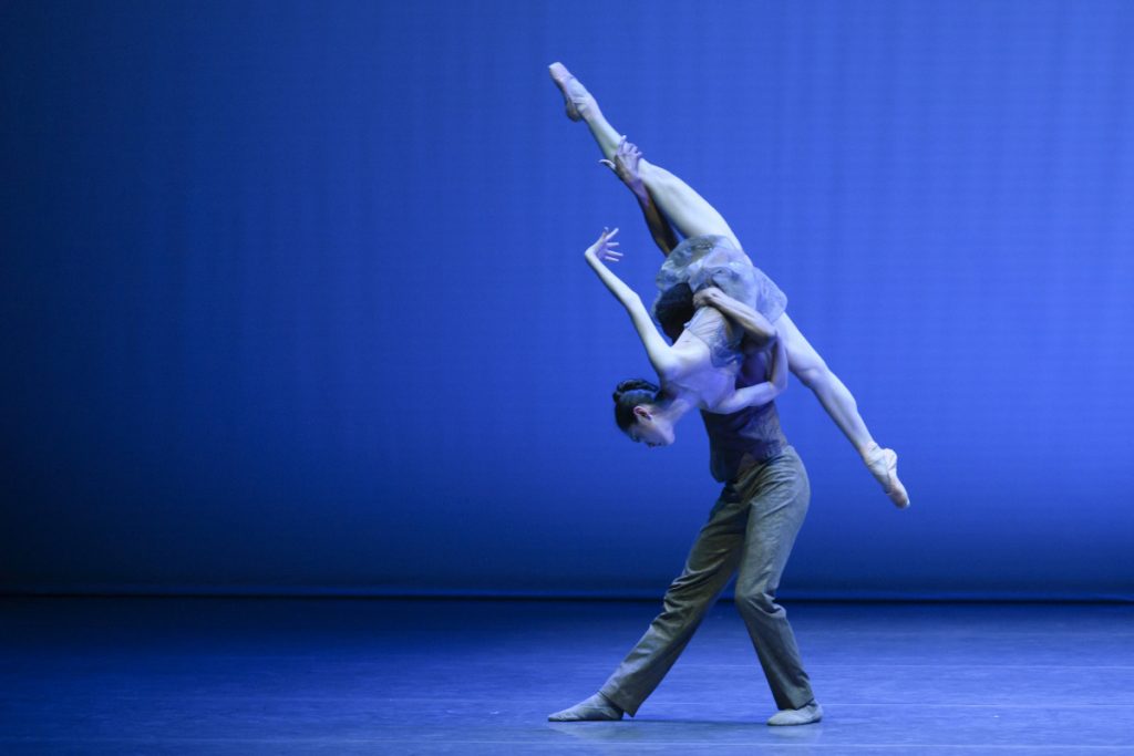 My'Kal Stromile and Soo-bin Lee in Helen Pickett's Tsukiyo; photo by Liza Voll; courtesy of Boston Ballet